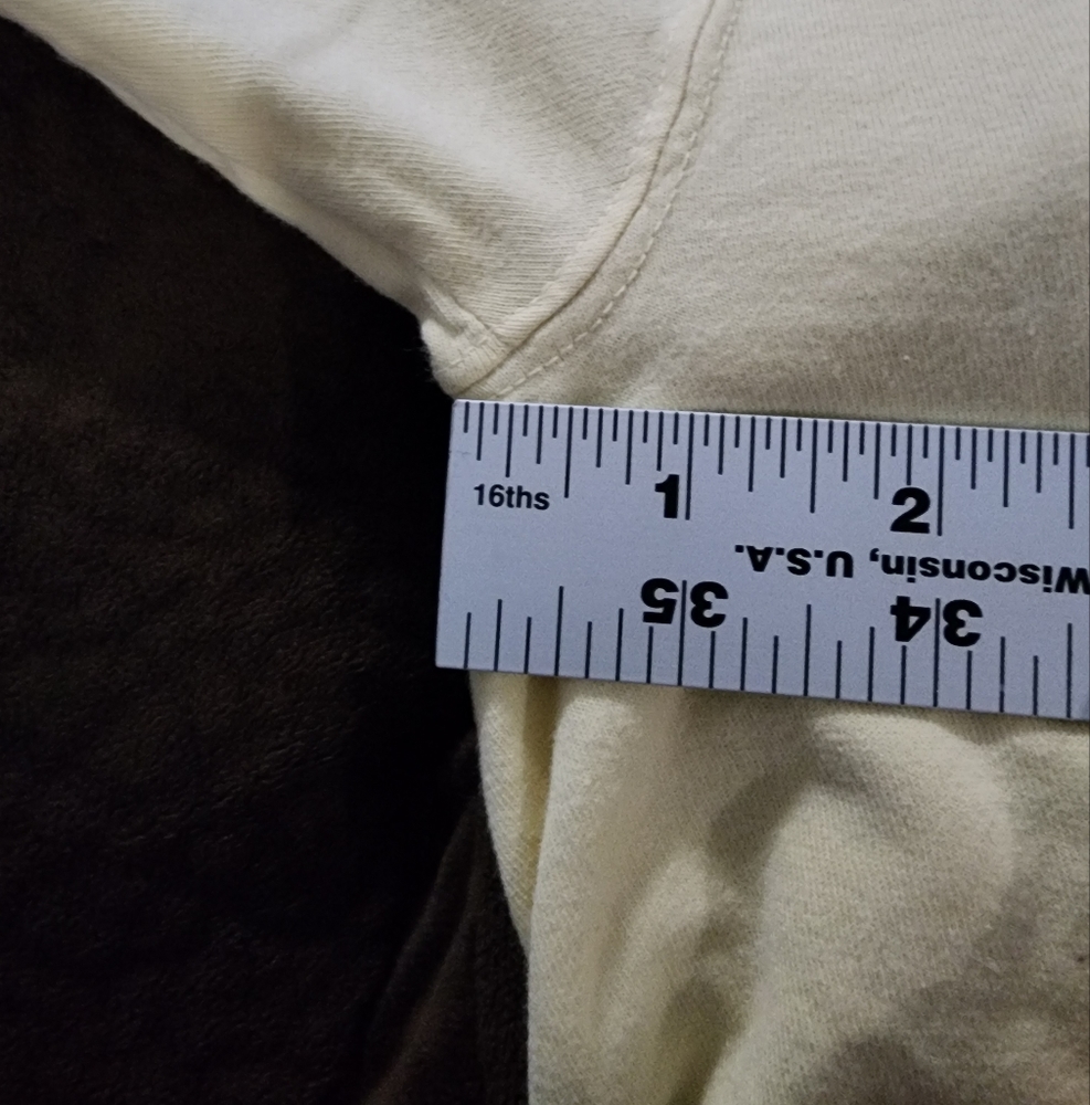 Buc-ee's Shirt - Picture 6 of 9